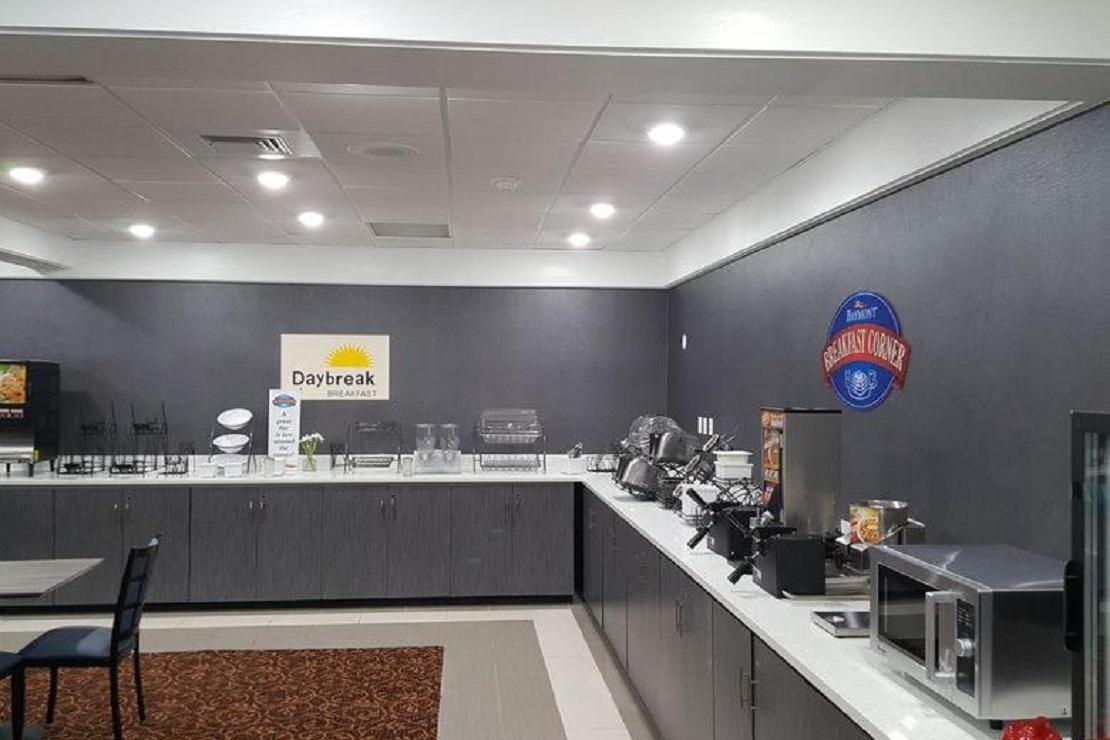 Days Inn & Suites By Wyndham Grand Rapids Near Downtown Wyoming Exterior foto